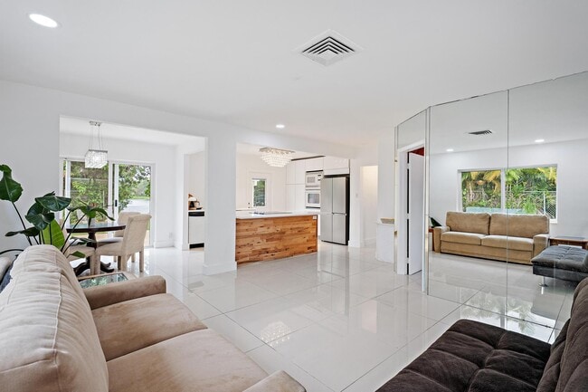 Photo - 4030 Gem Lake Dr