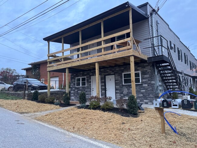 Photo - 404 High St Unit 4