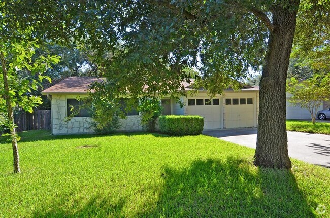 Building Photo - 6303 Earlyway Dr Rental