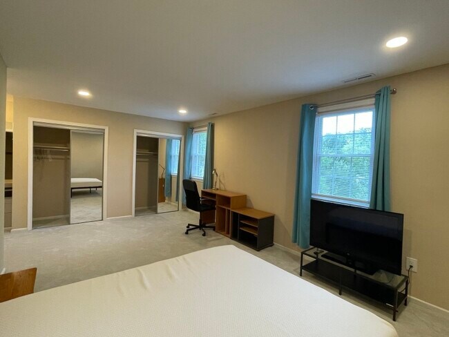 Photo - 10540 Assembly Dr