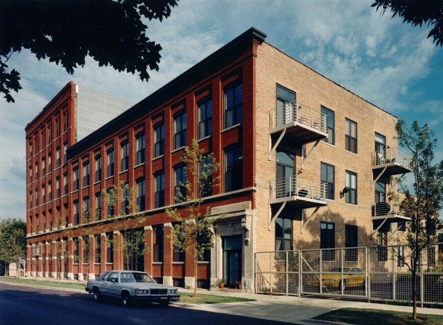 Primary Photo - West Bucktown Lofts