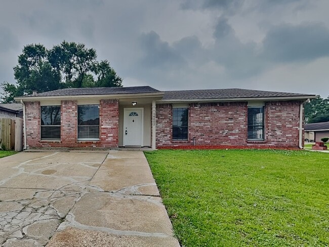 Building Photo - 14002 Edenglen Dr
