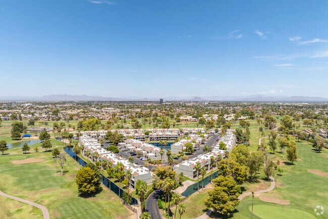 Photo - Lake Park Village