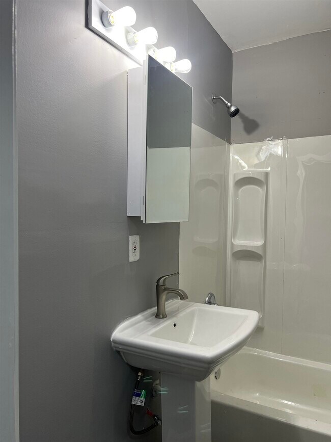 Photo - 2545 Spottswood Ave