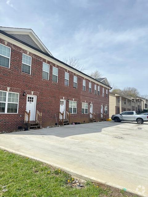 Building Photo - 4100 N Ocoee St Rental