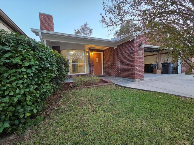 Building Photo - 42 Silver Creek Dr