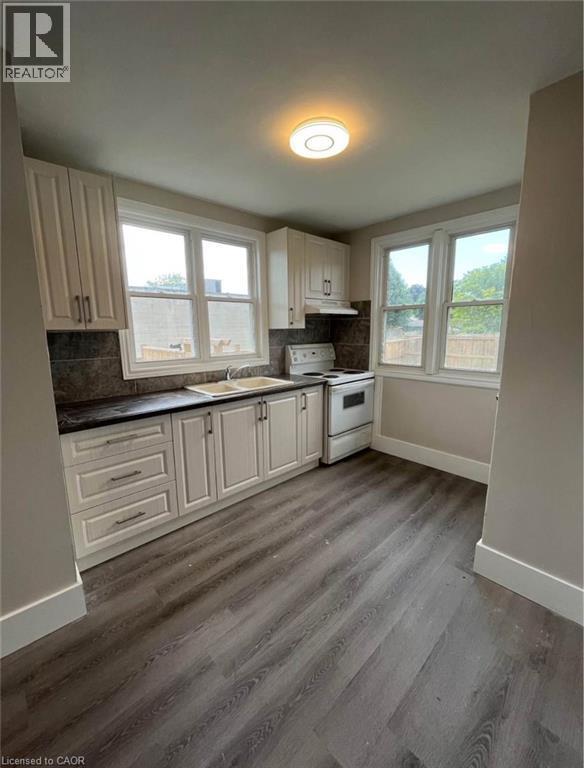 Photo - 6083 Dunn St