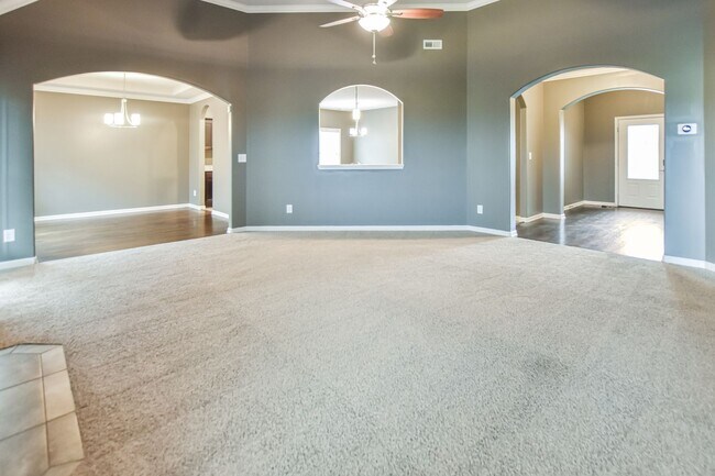 Photo - Pet Friendly Three Bedroom!