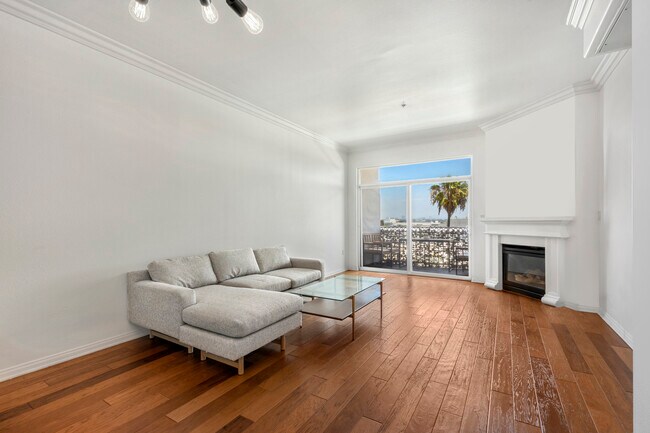 3750 Santa Rosalia Dr Unit 408