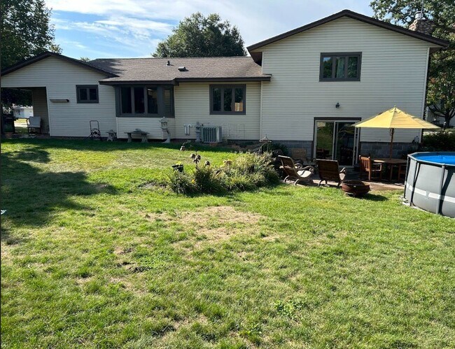 Photo - 50% off First Month's Rent! - Amazing 3BR/...
