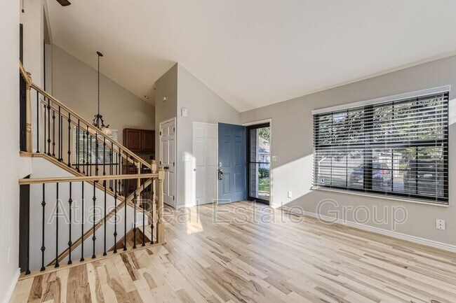 Photo - 2926 S Revere St