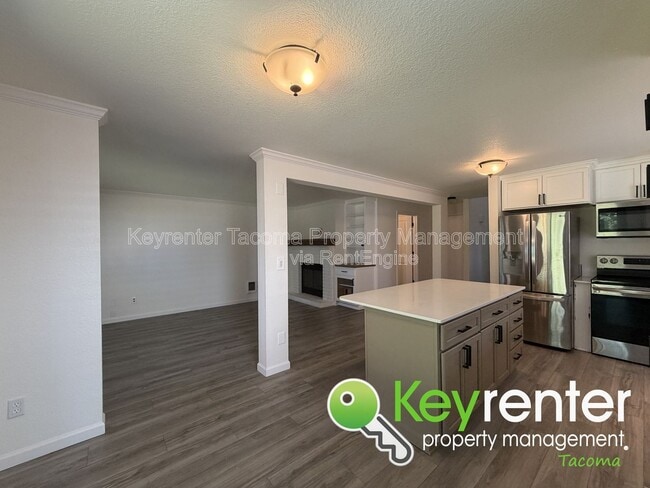 Photo - 319 10th Ave SE