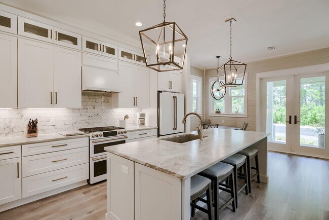 Photo - 40 Kristin Ct