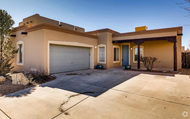 Building Photo - 6821 Sunset Cir Rental