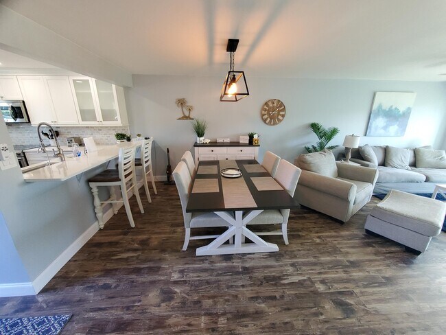 Photo - 1600 NE Dixie Hwy Unit 14-103