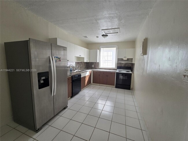 Photo - 125 NW 4th Ave