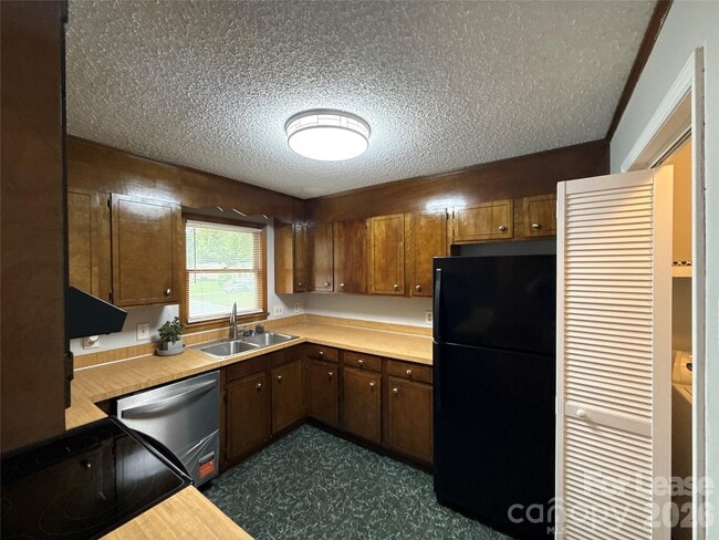 Photo - 7905 Haverstraw Ct