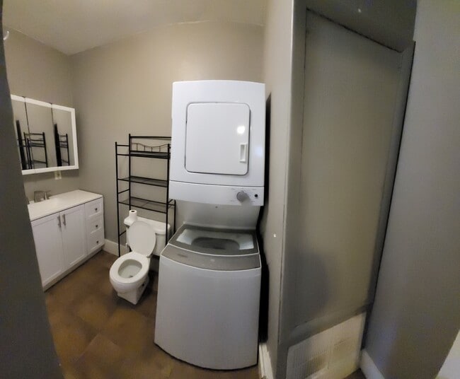 Photo - 215 N Jenkins St