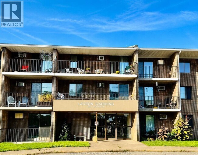 Photo - 2565 Lauzon Rd Unit 101