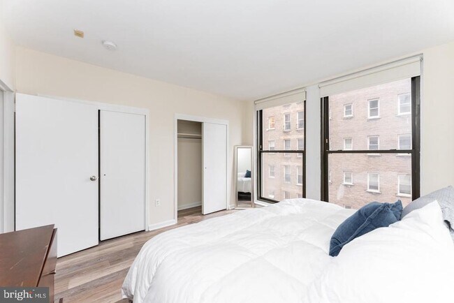 Photo - 135 S 19th St Unit 707