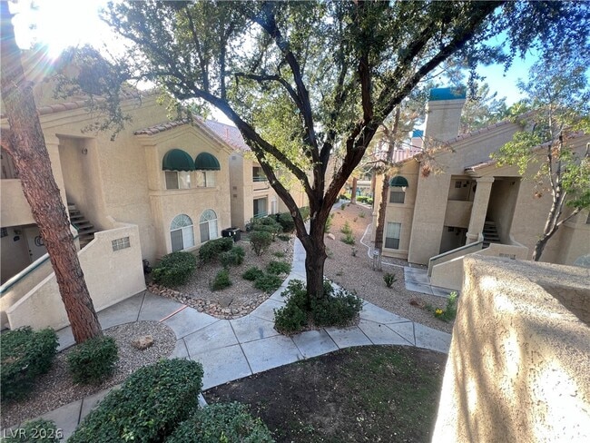 Building Photo - 2251 Wigwam Pkwy Unit 225