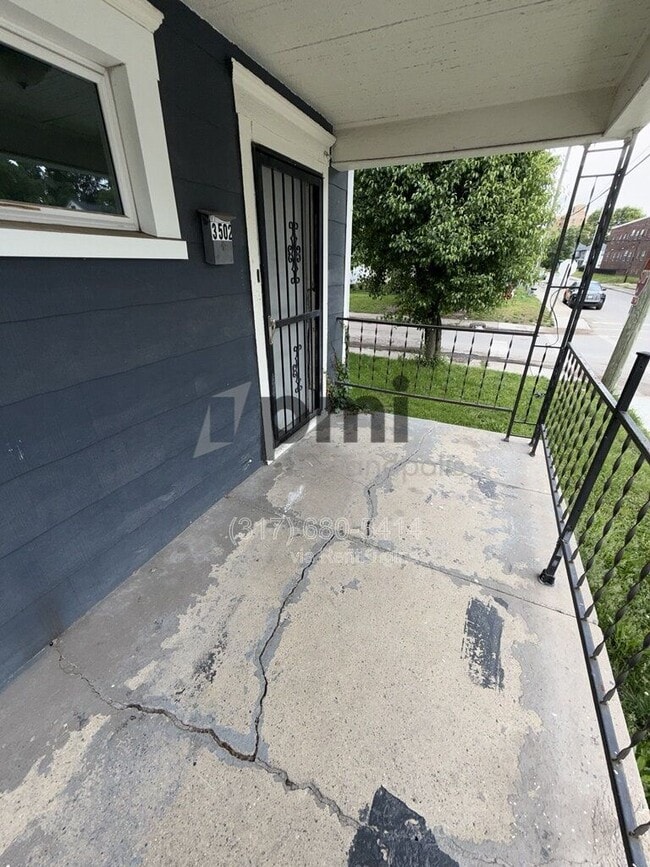Photo - 3502 N Kenwood Ave