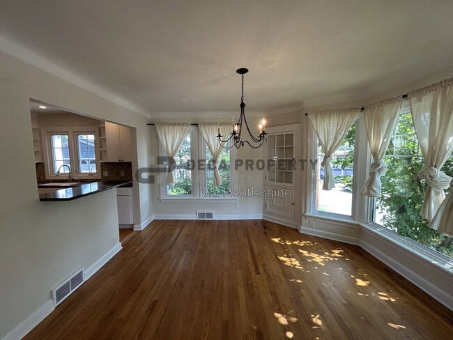 Photo - 203 W Cedar Ave