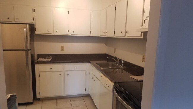 Trowbridge House Apartments
