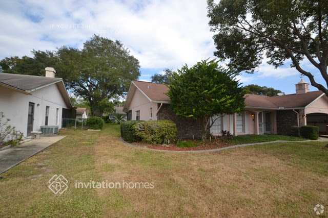 Building Photo - 8405 Reynolds Dr Rental