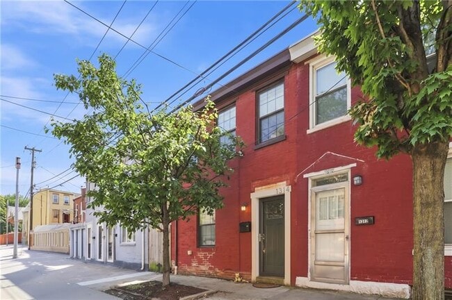 1314 Sarah St