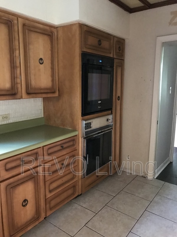 Photo - 127 Ontario St