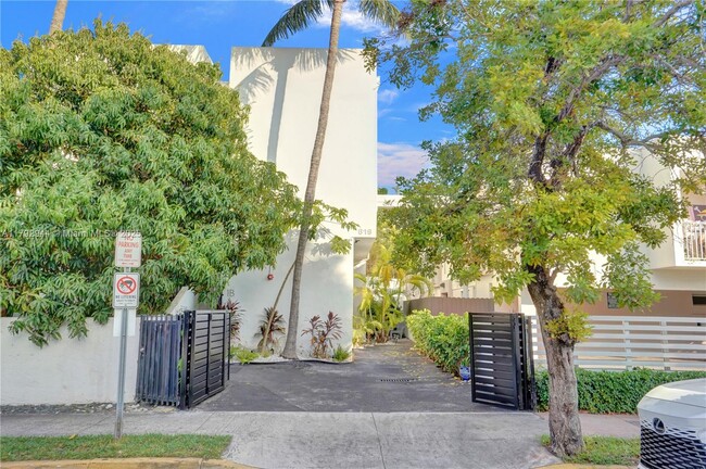 Photo - 619 Euclid Ave Condo Unit 1B