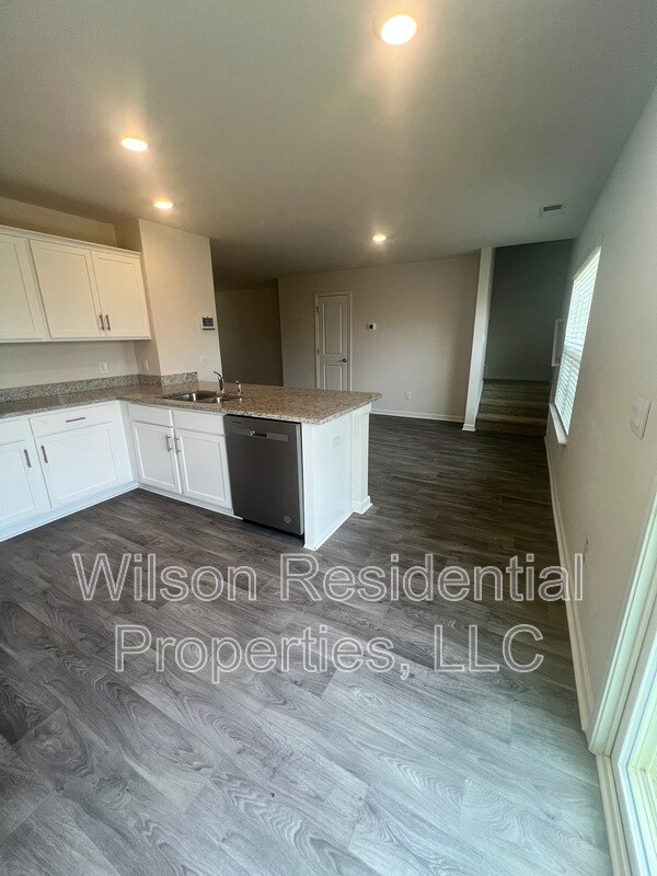 Photo - 591 Tochi Ct