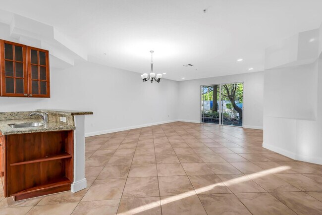 Photo - 5030 SW 126th Ave Unit 203