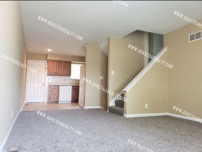 Photo - 3 Bedroom Duplex in Olathe North District-Available in AUGUST!!