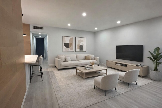 Building Photo - 8704 NW 35th St Unit 204