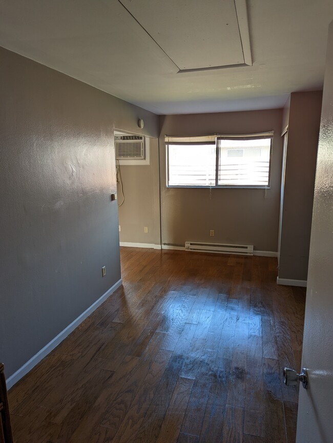 Photo - Wildwood Place Apartments 3101 Unit 11