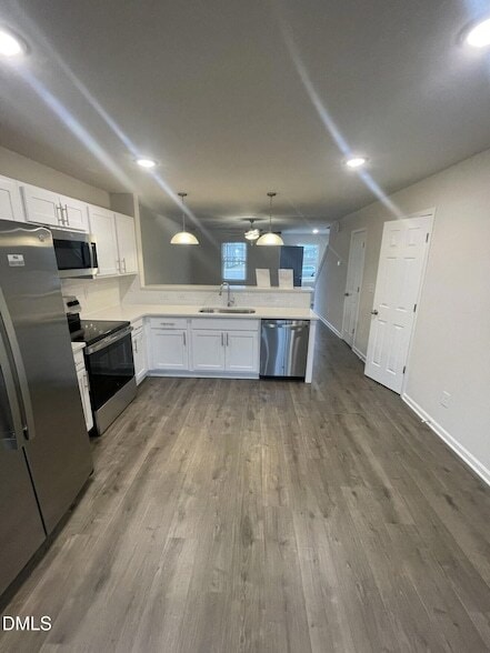 Photo - 1009 Peony Ln