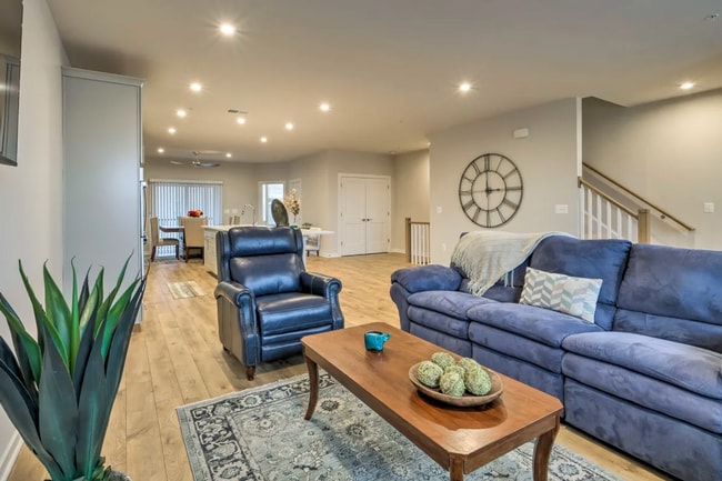 Photo - Luxury 3BR/2.5BA Condo w/ Balcony and Rooftop Terrace & Garage – Walk to One Loudoun