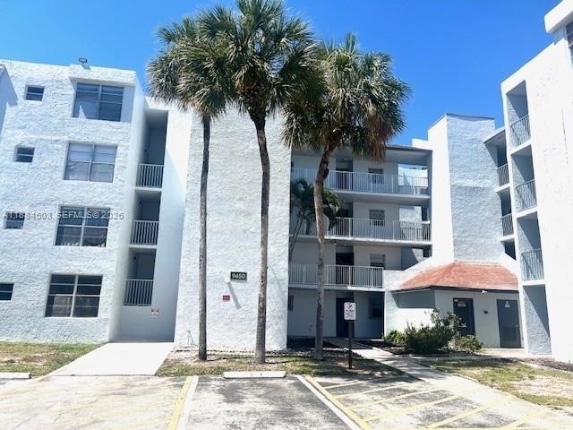 Photo - 9450 Live Oak Pl Unit 108