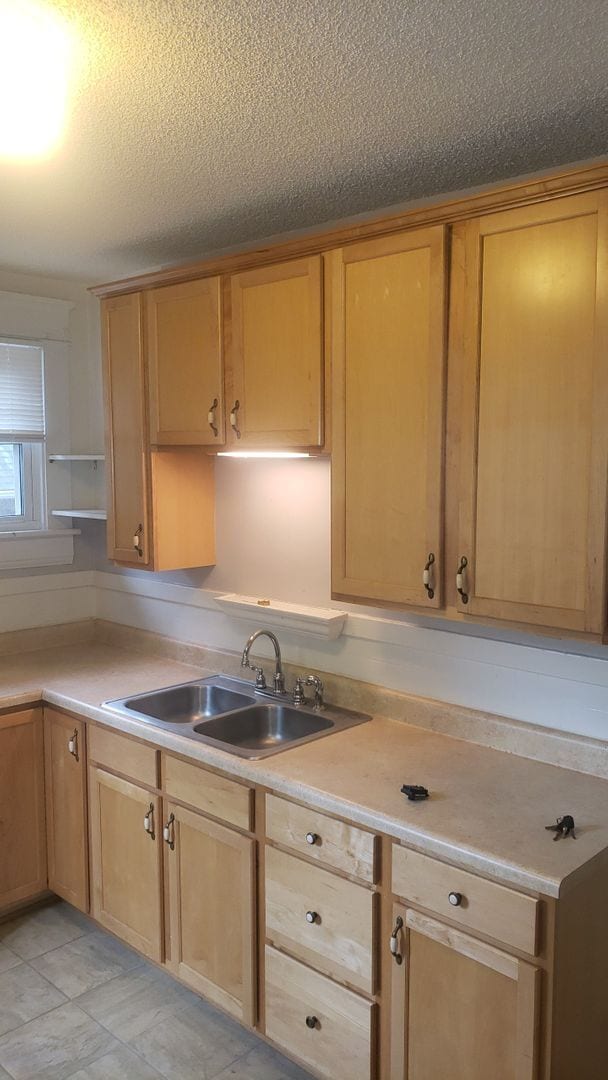 Photo - Darling 2br/1ba in Five Points. Apartment unit in historic home. Available 7/15! Unidad B