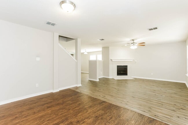 Photo - 7953 Meadow Spring Ln