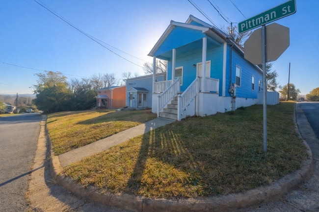 Photo - 346 Pittman St