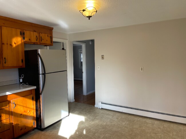 Photo - 47 Bates St Unit B