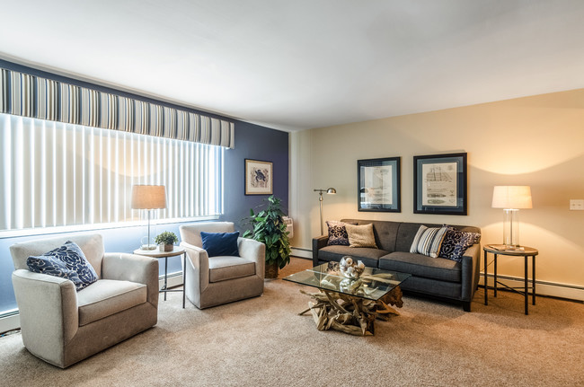 Building Photo - East Bay Village Rental