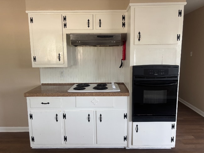 Photo - 1343 N 66th St