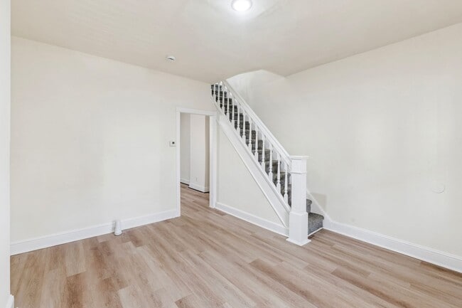 Building Photo - 3357 Malta St