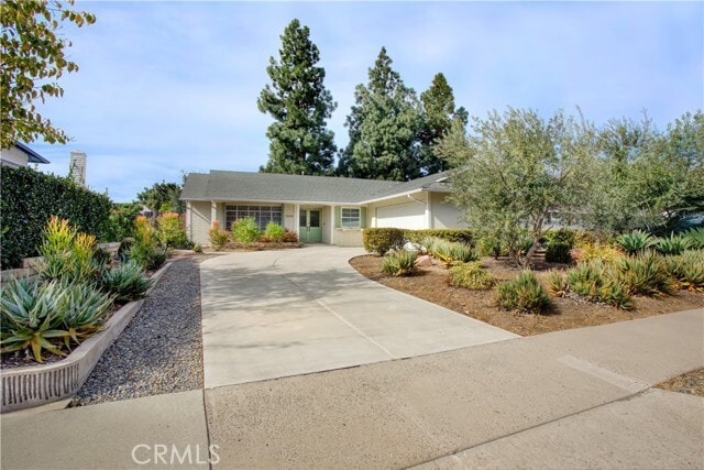 Photo - 25256 Pacifica Ave