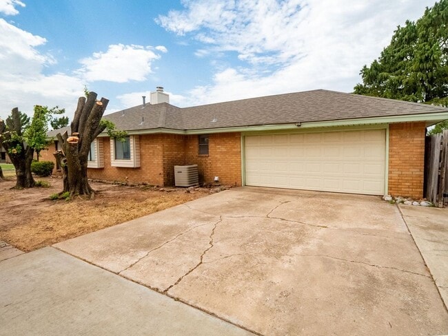 3201 Creekwood Ct