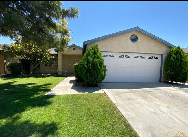 Building Photo - 5603 Trailhead St Rental